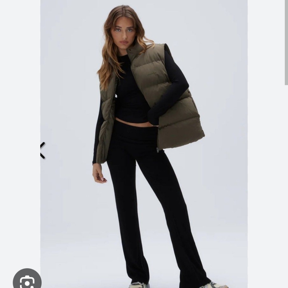 Anadola Oversized Puffer Vest